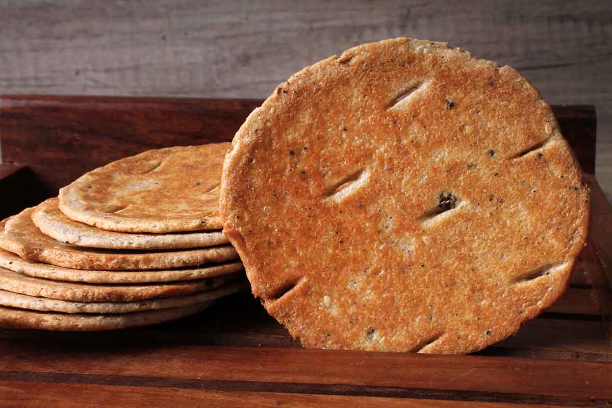 Roasted Black Pepper Bhakri 200 Gm