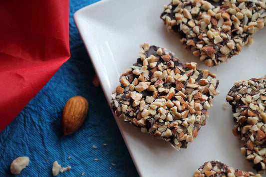 Almond Praline Caramel In Dark Chocolate Sweets500 Gm