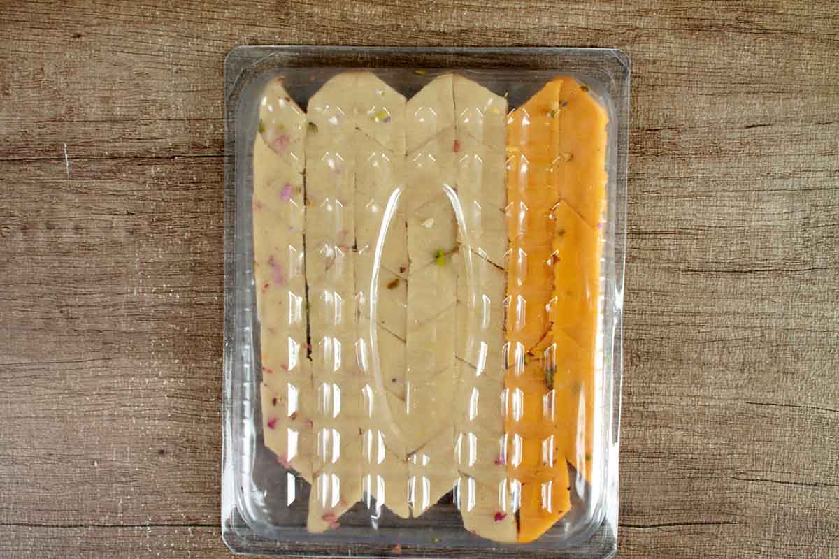 Kaju Katri Mini ( Rose, Kesar, Plain ) 225 Gm