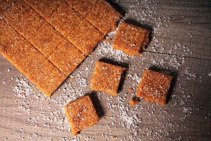 Jagerry Crispy Coconut Chikki Thin 200 Gm