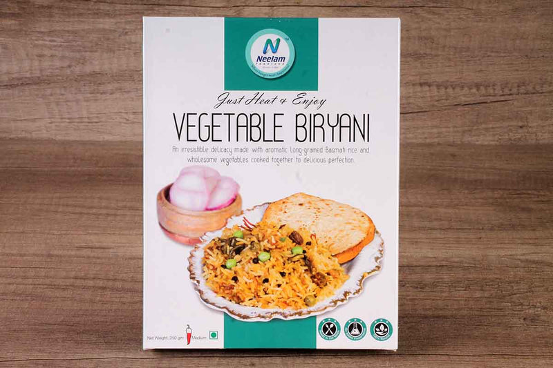 READY TO EAT VEG BIRYANI, EASY TO MAKE FOOD, JUST HEAT AND ENJOY, HOME AND TRAVEL POUCH, COOKING, 100% VEGETERIAN PACK OF